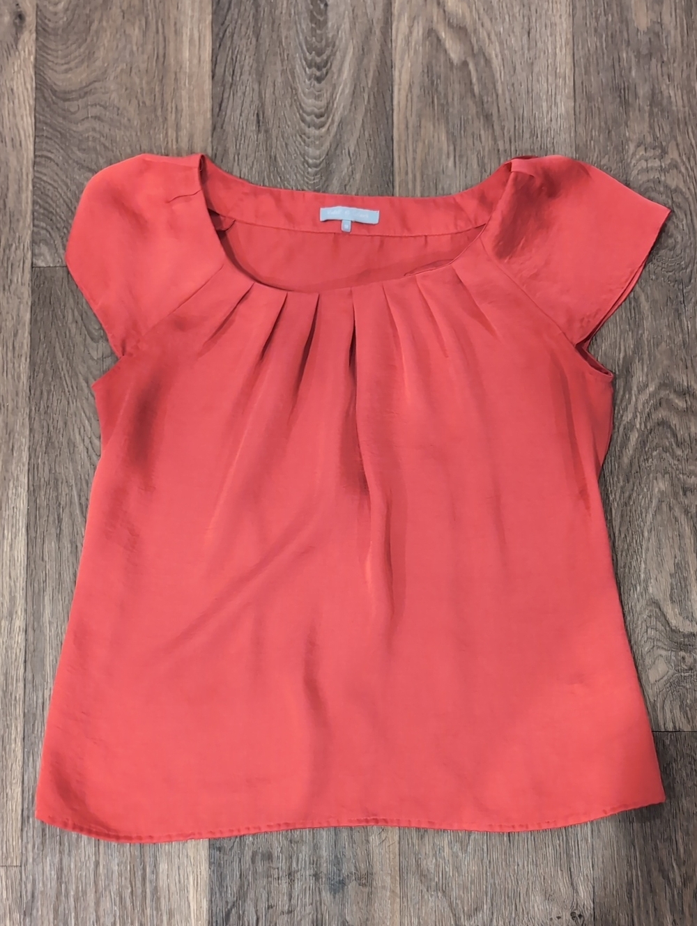 Violet & Claire Coral Pleated Cap Sleeve Blouse
